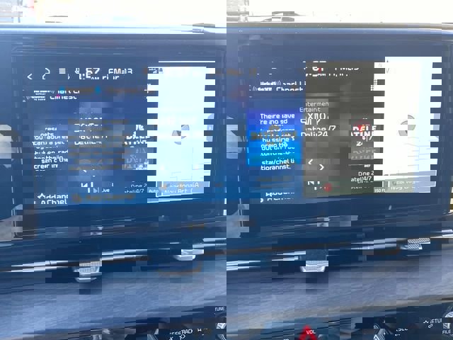 Used 2024 Kia Carnival EX image 22