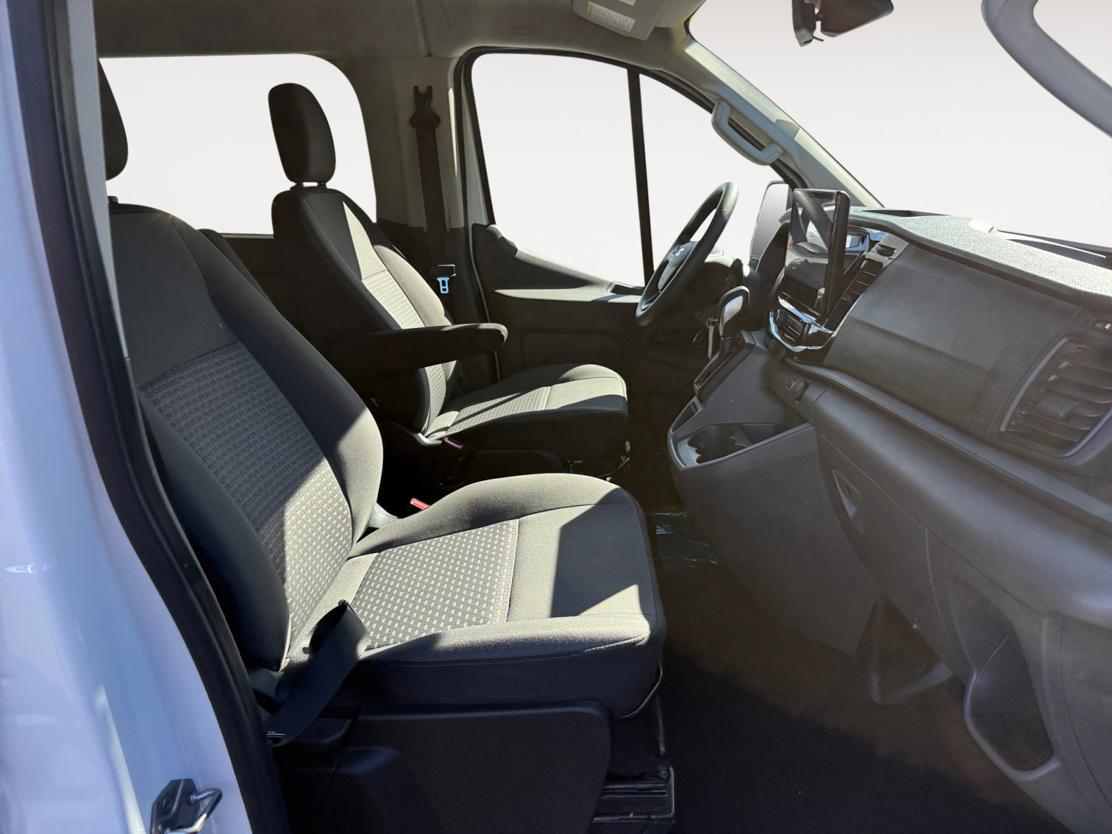 Certified 2025 Ford Transit 350 XLT RWD image 18