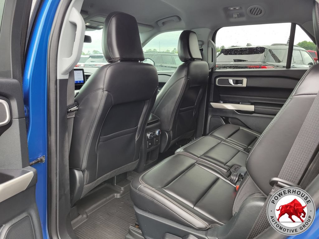 Certified 2021 Ford Explorer XLT w/ Equipment Group 202A RWD image 15
