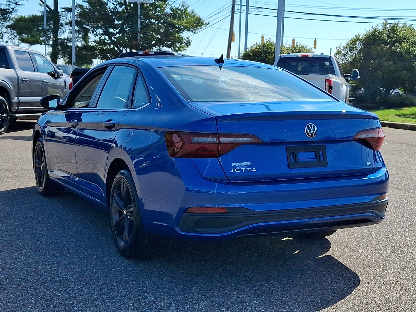 Used 2022 Volkswagen Jetta SE FWD image 8