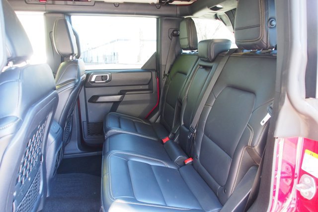 Certified 2025 Ford Bronco Badlands w/ Sasquatch Package image 18