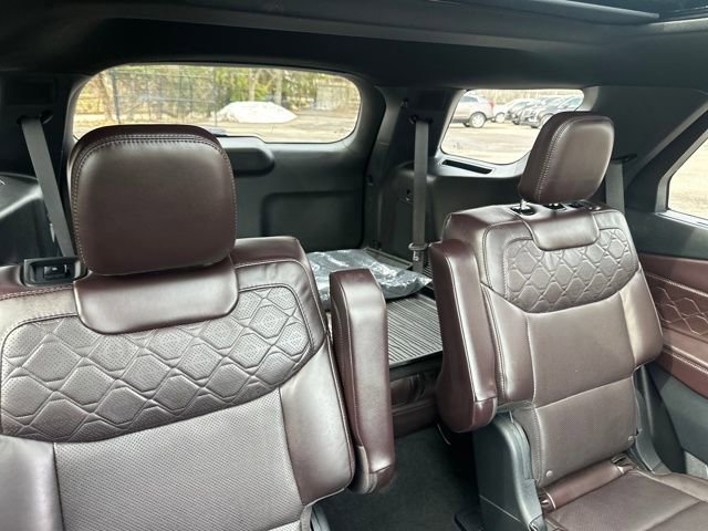 Certified 2025 Ford Explorer Platinum w/ Ultimate Package image 29