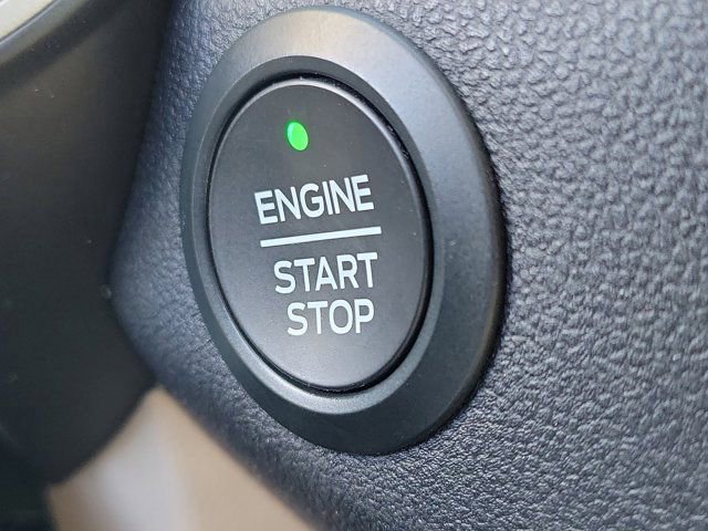 Certified 2020 Ford Escape SE image 30