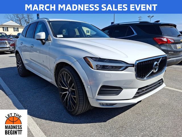 Used 2018 Volvo XC60 T6 Momentum w/ Advanced Package