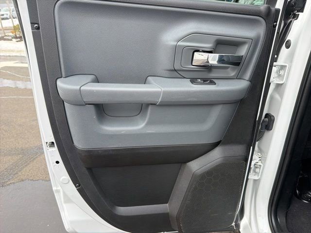 Used 2024 RAM 1500 Classic SLT image 28