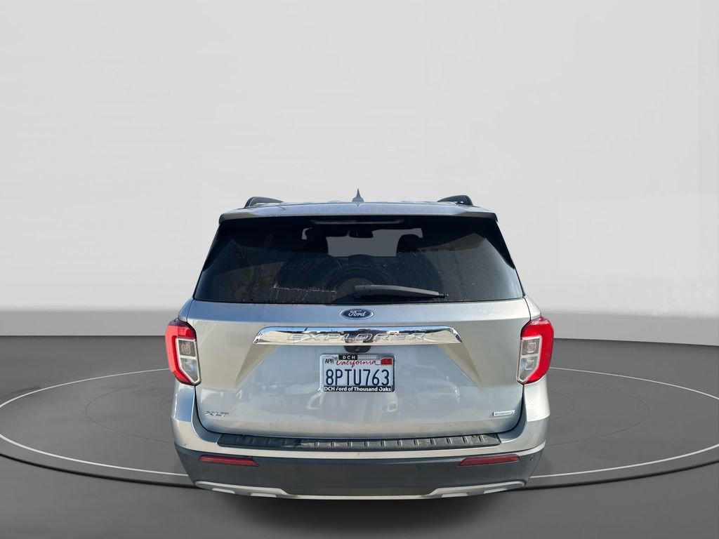 Certified 2020 Ford Explorer XLT w/ Equipment Group 202A image 4