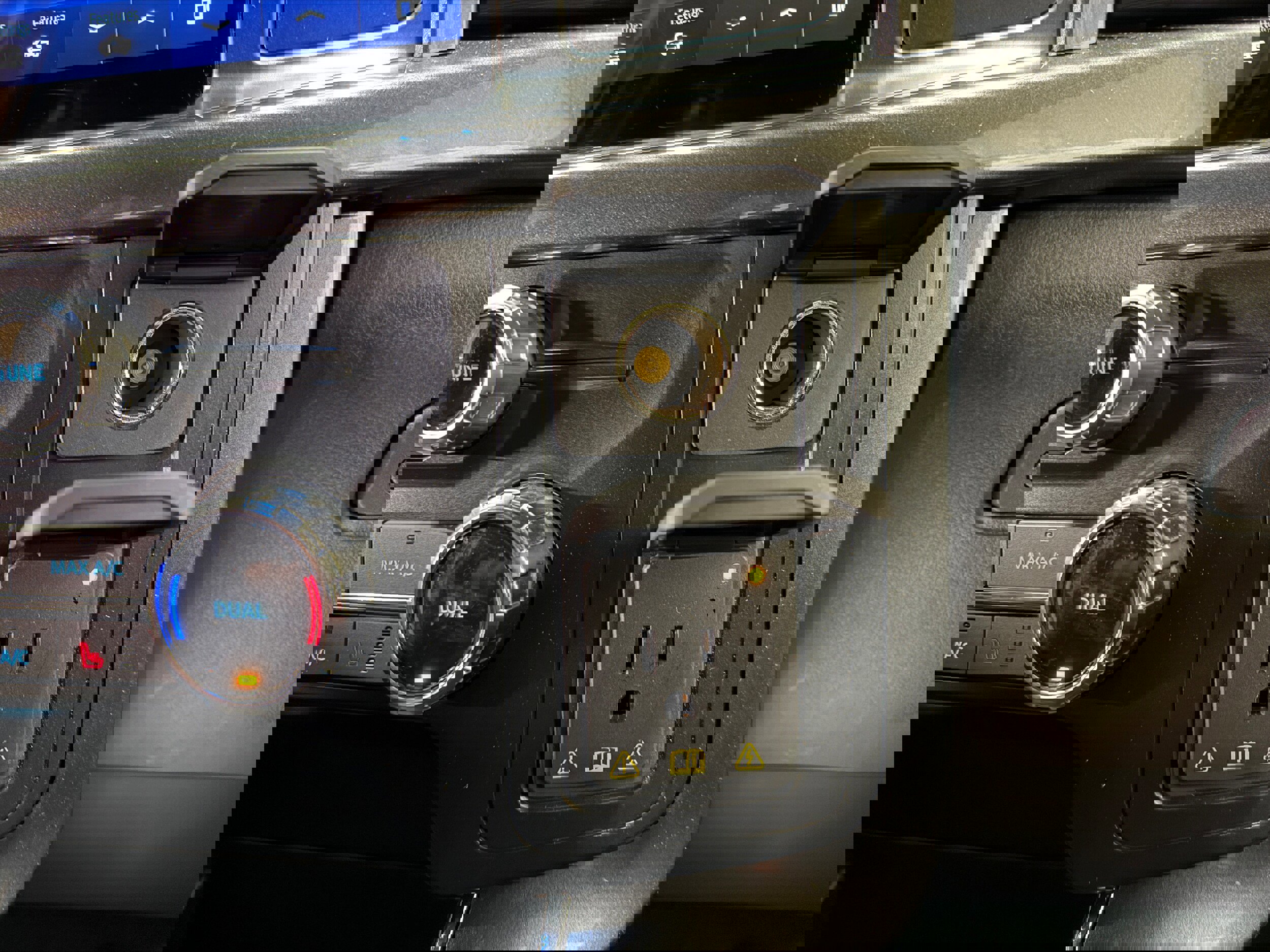 Certified 2022 Ford F150 XLT w/ Equipment Group 302A High image 28