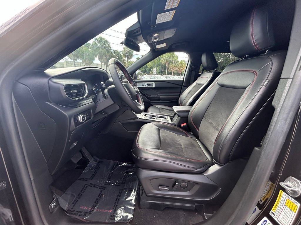 Certified 2023 Ford Explorer ST-Line w/ Class IV Trailer Tow Package RWD image 11