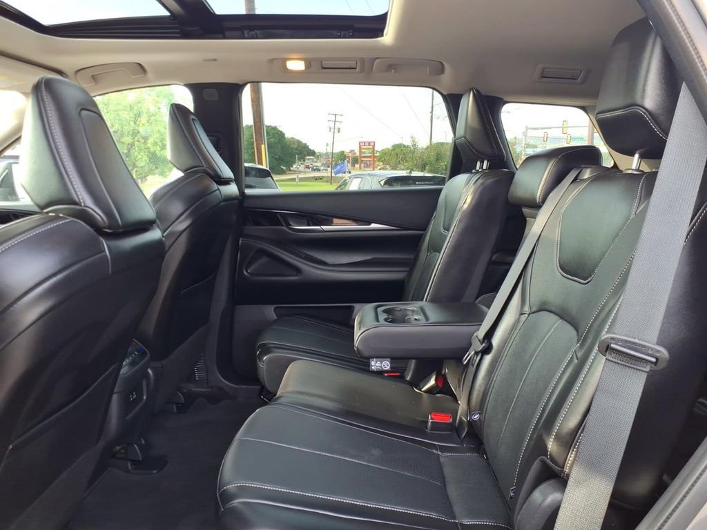 Used 2025 INFINITI QX60 Pure FWD image 14