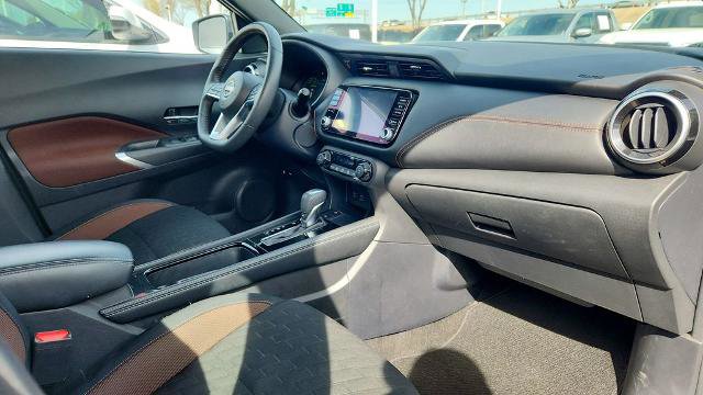 Used 2024 Nissan Kicks SR image 28