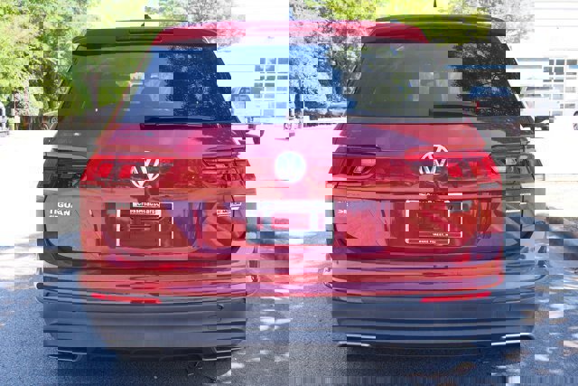 Used 2019 Volkswagen Tiguan SE AWD/4WD image 4