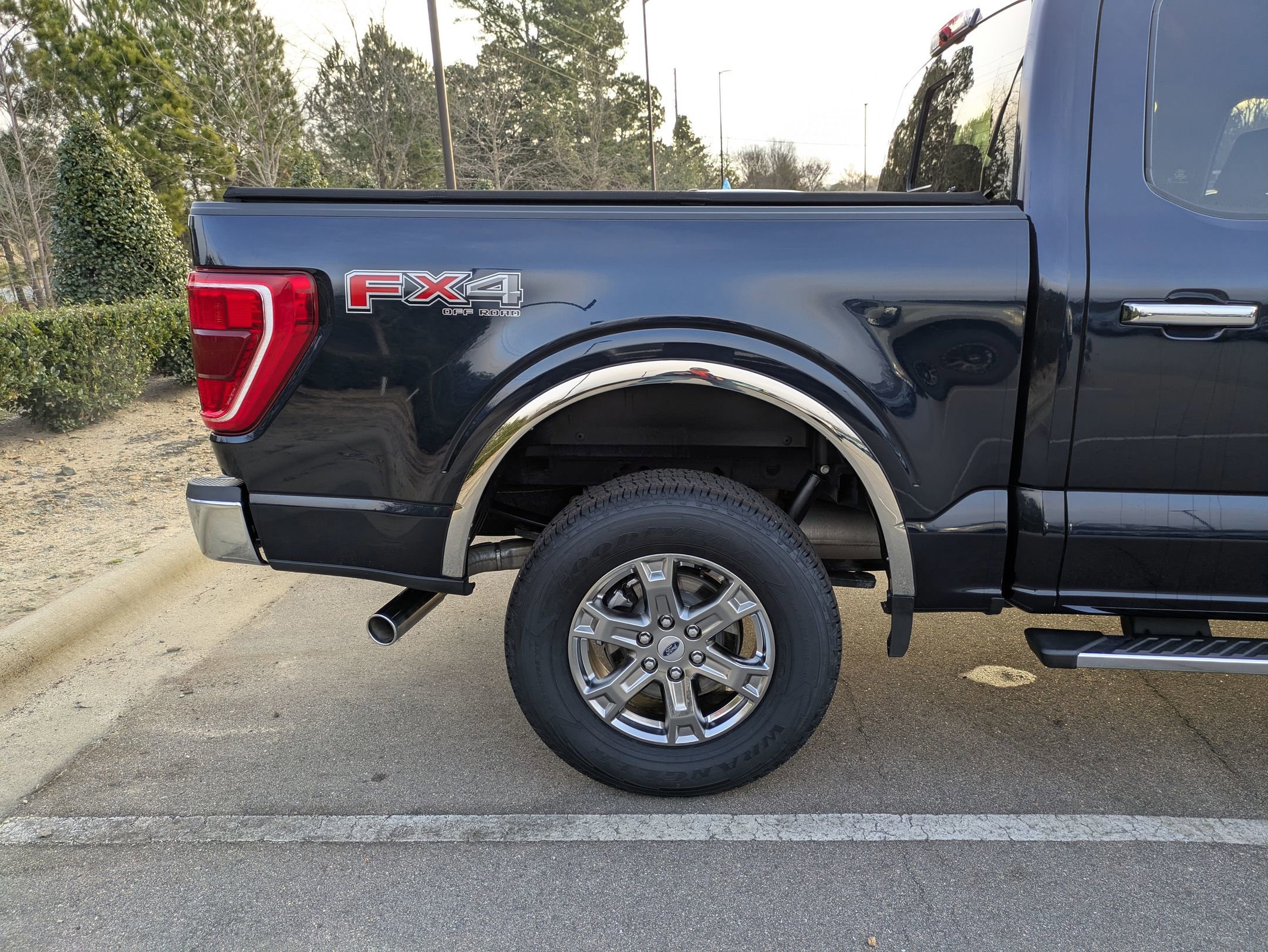 Certified 2022 Ford F150 XLT w/ Equipment Group 302A High image 6