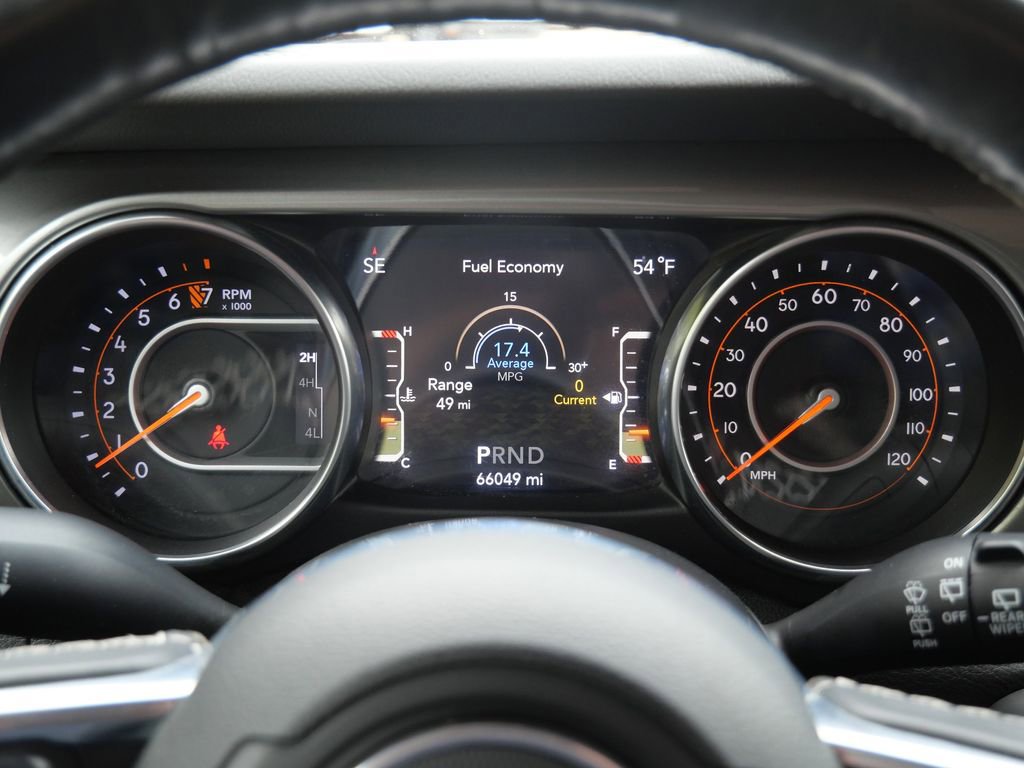 Used 2019 Jeep Wrangler Unlimited Sahara w/ Cold Weather Group AWD/4WD image 22