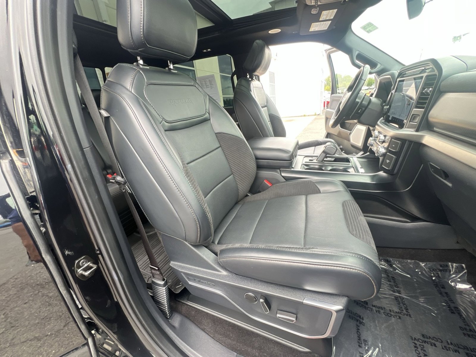 Certified 2023 Ford F150 Raptor w/ Raptor Carbon Fiber Package AWD/4WD image 43