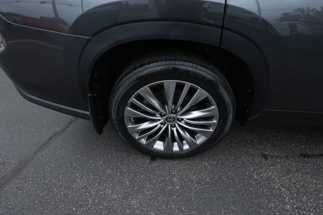 Used 2021 Toyota Highlander Platinum AWD/4WD image 5