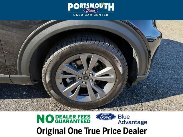 Certified 2022 Ford Explorer XLT w/ Equipment Group 202A image 35
