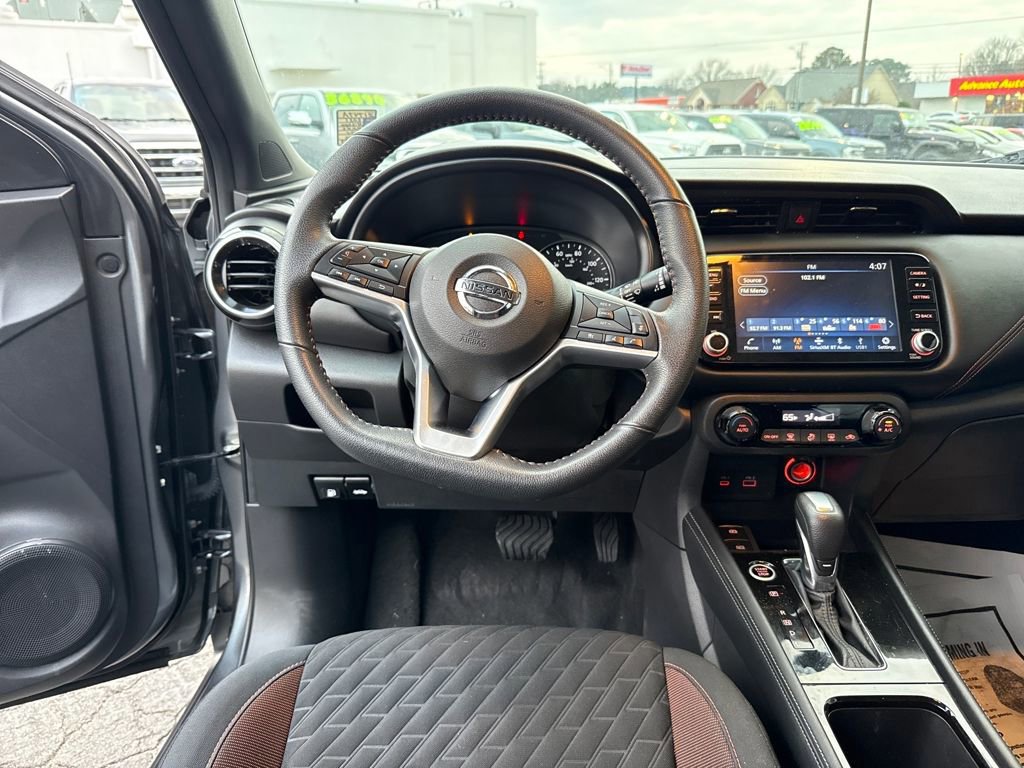 Used 2021 Nissan Kicks SR image 26