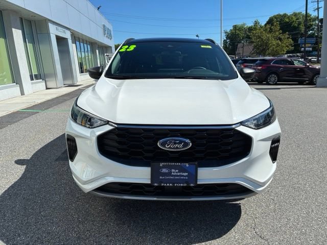 Certified 2023 Ford Escape ST-Line w/ Tech Pack #1 AWD/4WD image 3