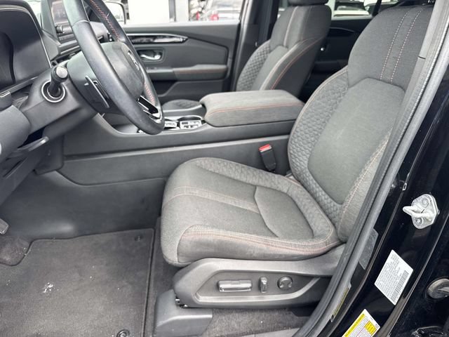 Used 2023 Honda Pilot Sport image 18