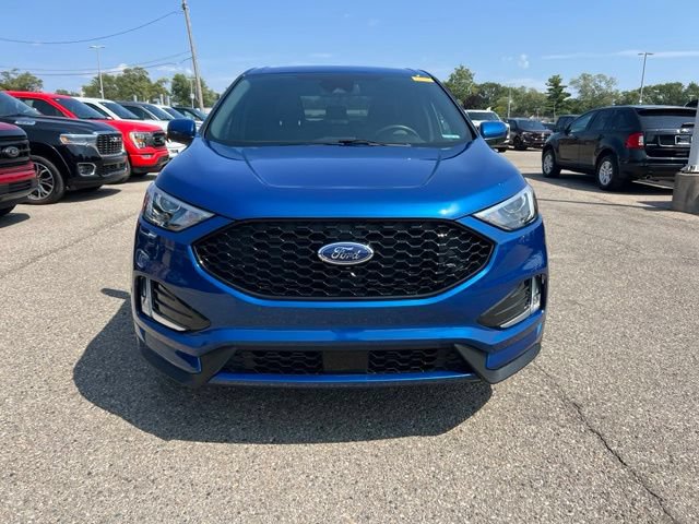 Certified 2024 Ford Edge ST-Line AWD/4WD image 2