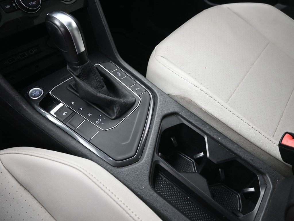 Used 2020 Volkswagen Tiguan SEL image 31