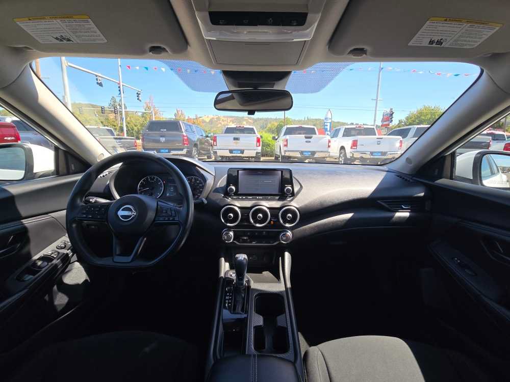 Used 2024 Nissan Sentra SV FWD image 15