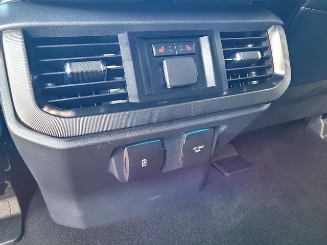 Certified 2023 Ford F150 Platinum w/ Equipment Group 701A High AWD/4WD image 14