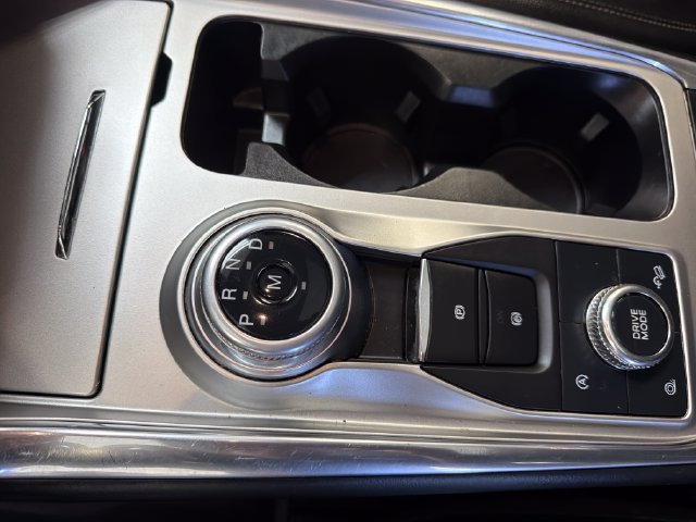 Certified 2020 Ford Explorer XLT w/ Equipment Group 202A AWD/4WD image 26