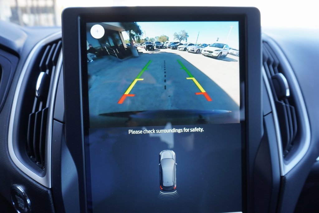 Certified 2023 Ford Edge ST-Line image 9