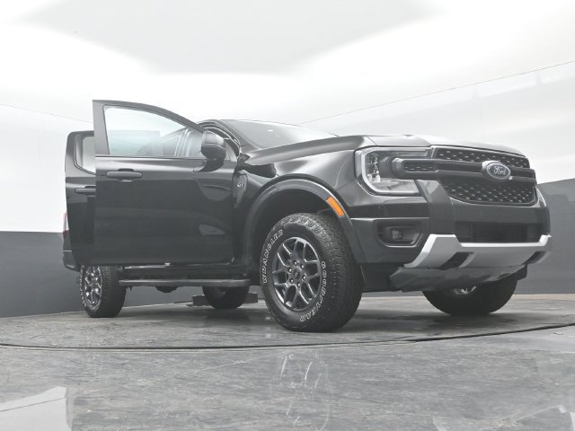 Certified 2024 Ford Ranger XLT w/ FX4 Off-Road Package AWD/4WD image 29
