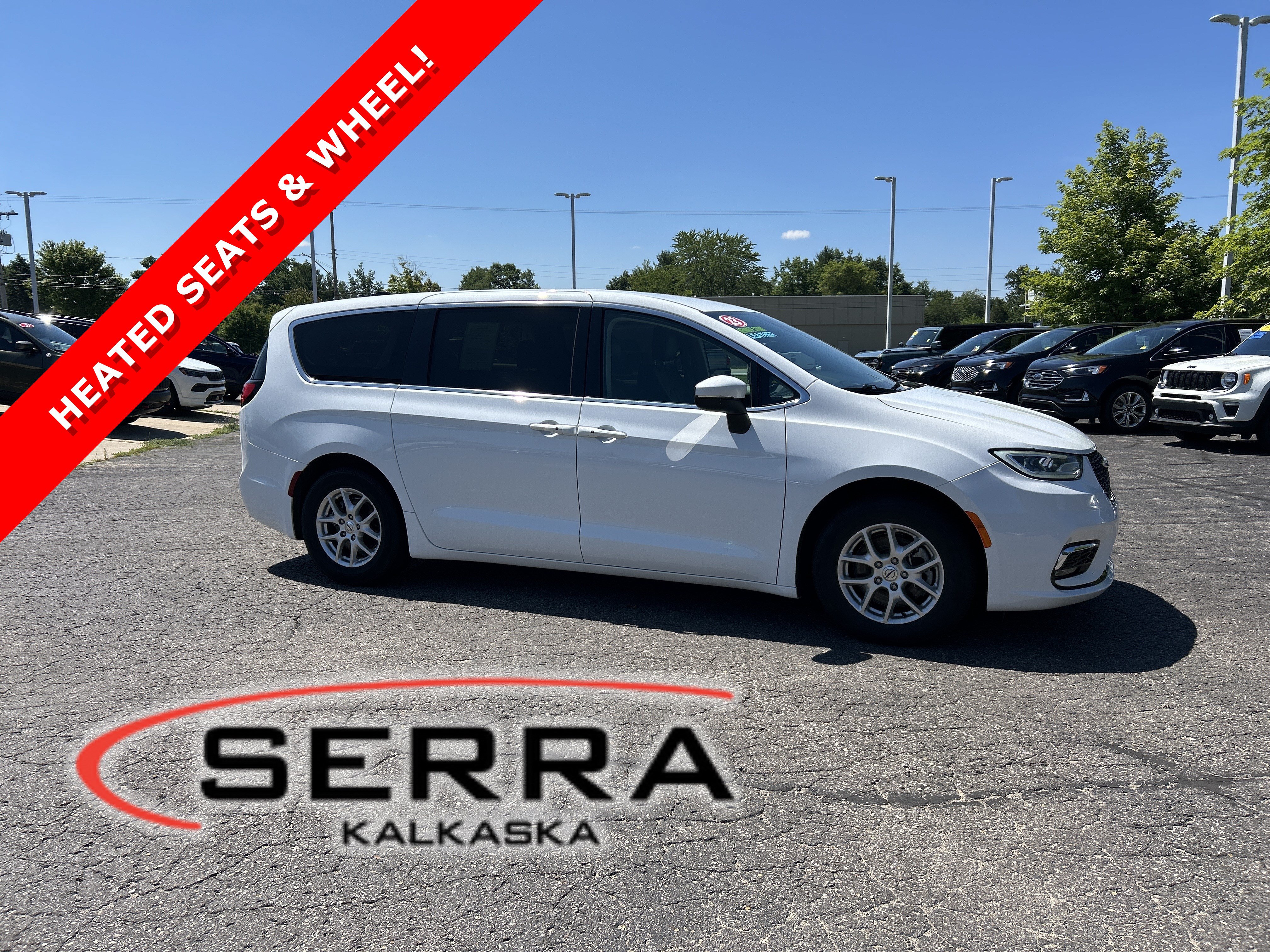 Used 2023 Chrysler Pacifica Touring-L