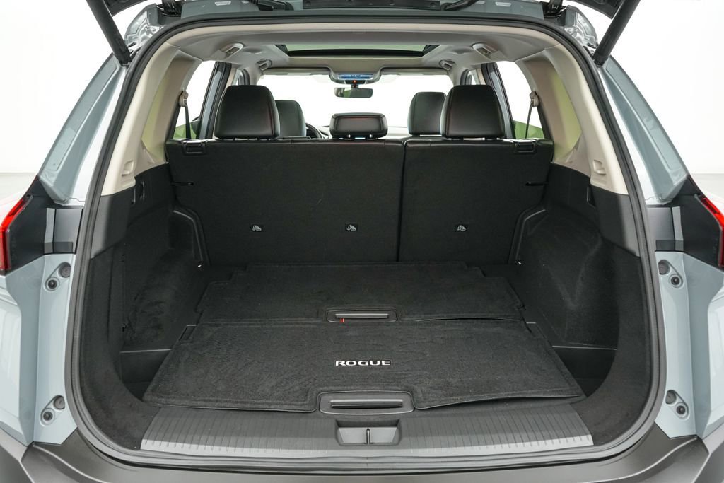 Used 2023 Nissan Rogue Platinum w/ Platinum Premium Package image 21