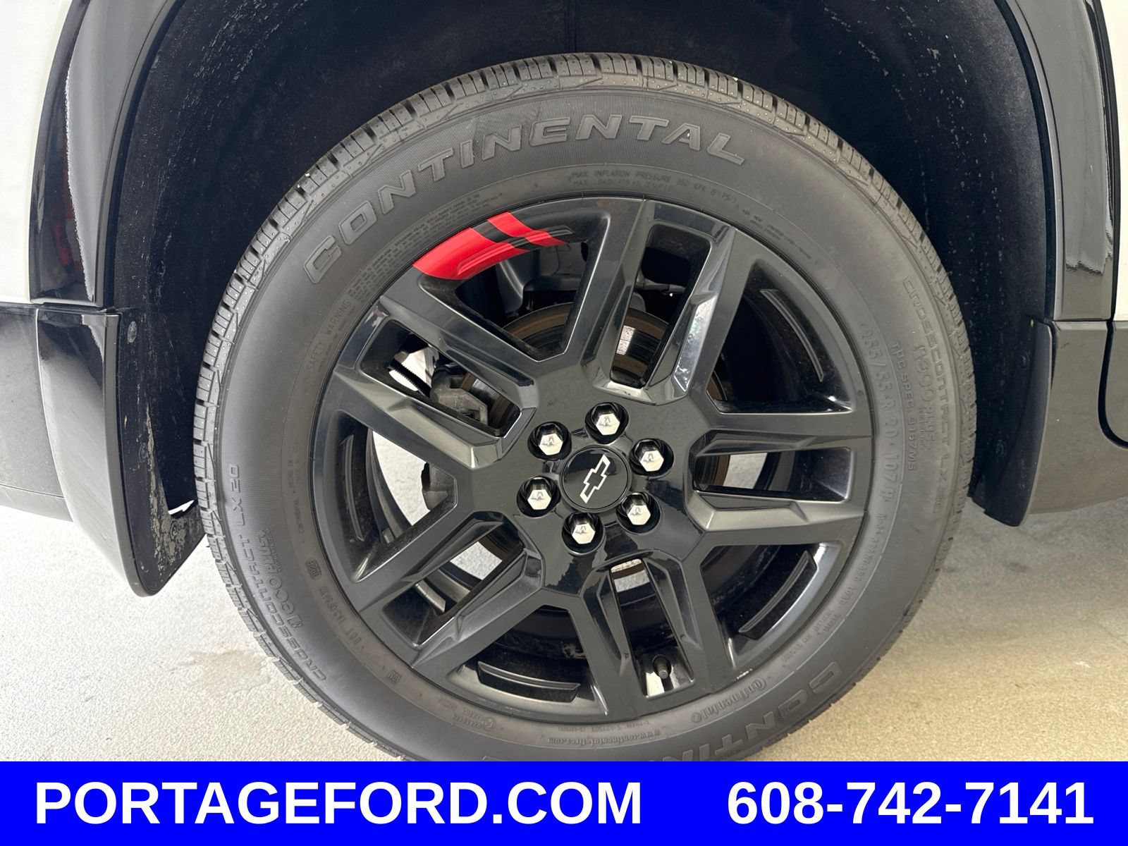 Used 2022 Chevrolet Traverse Premier w/ Redline Edition AWD/4WD image 46