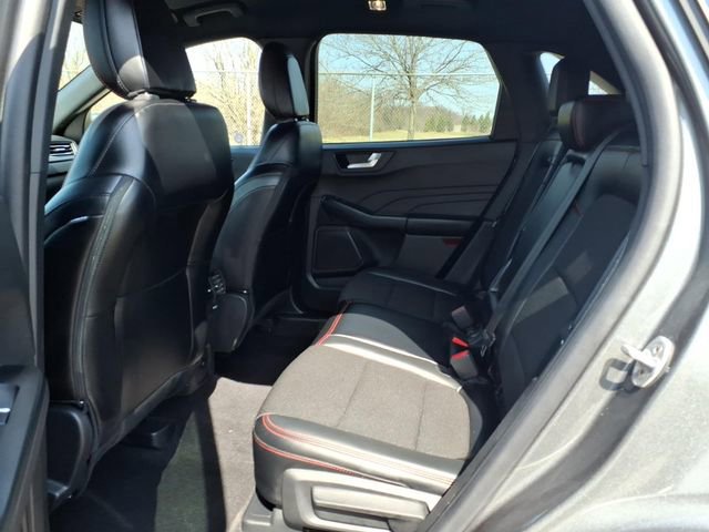 Certified 2025 Ford Escape ST-Line image 10