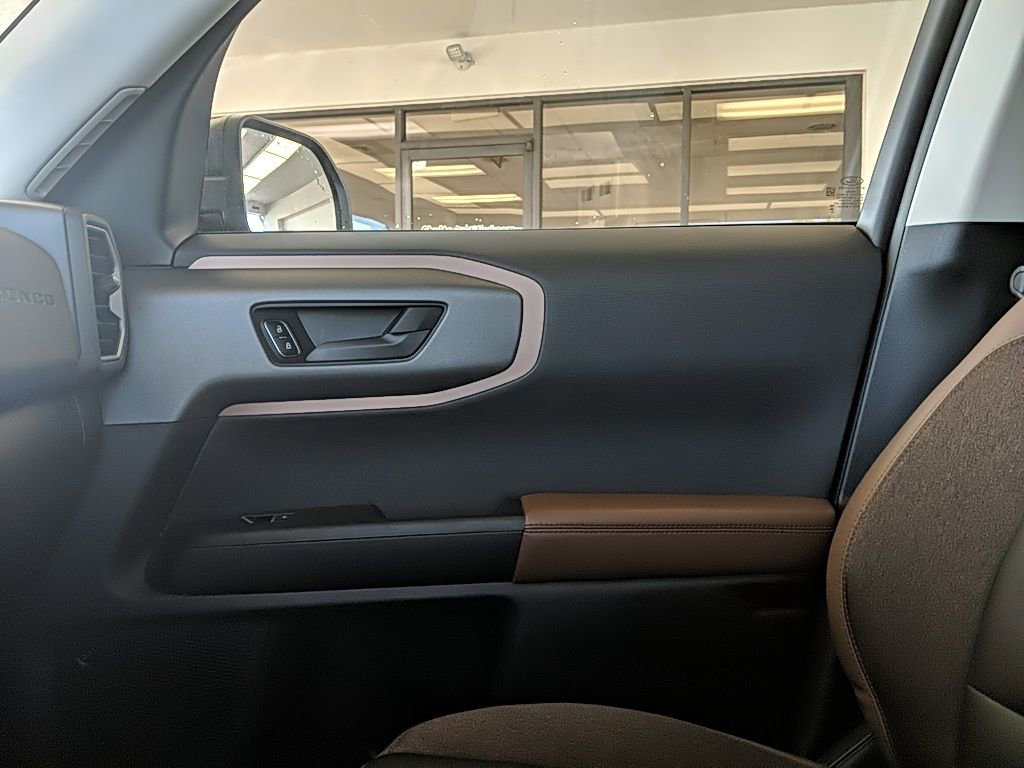 Certified 2025 Ford Bronco Sport Outer Banks w/ Outer Banks Tech Package+ AWD/4WD image 24