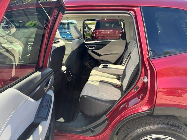 Used 2024 Subaru Forester Premium AWD/4WD image 13