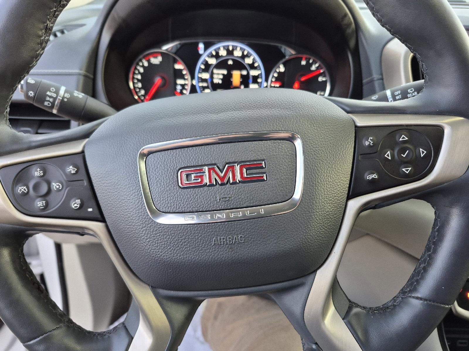 Used 2024 GMC Terrain Denali w/ Denali Premium Package image 15