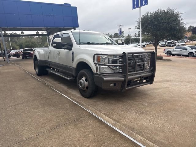 Certified 2022 Ford F350 Lariat w/ Lariat Value Package image 2