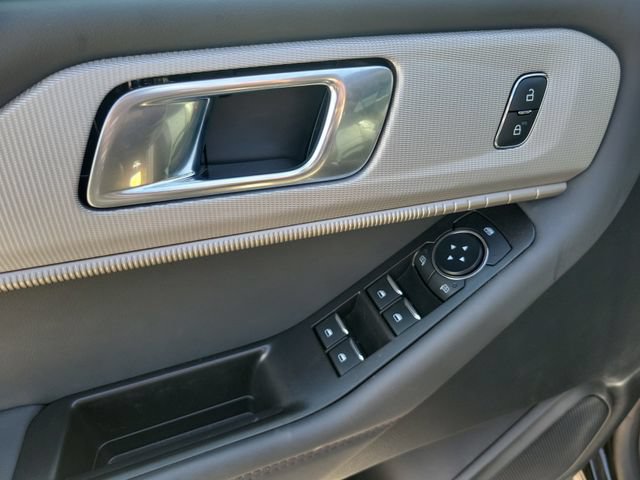 Certified 2025 Ford Explorer Active w/ Active Comfort Package RWD image 17