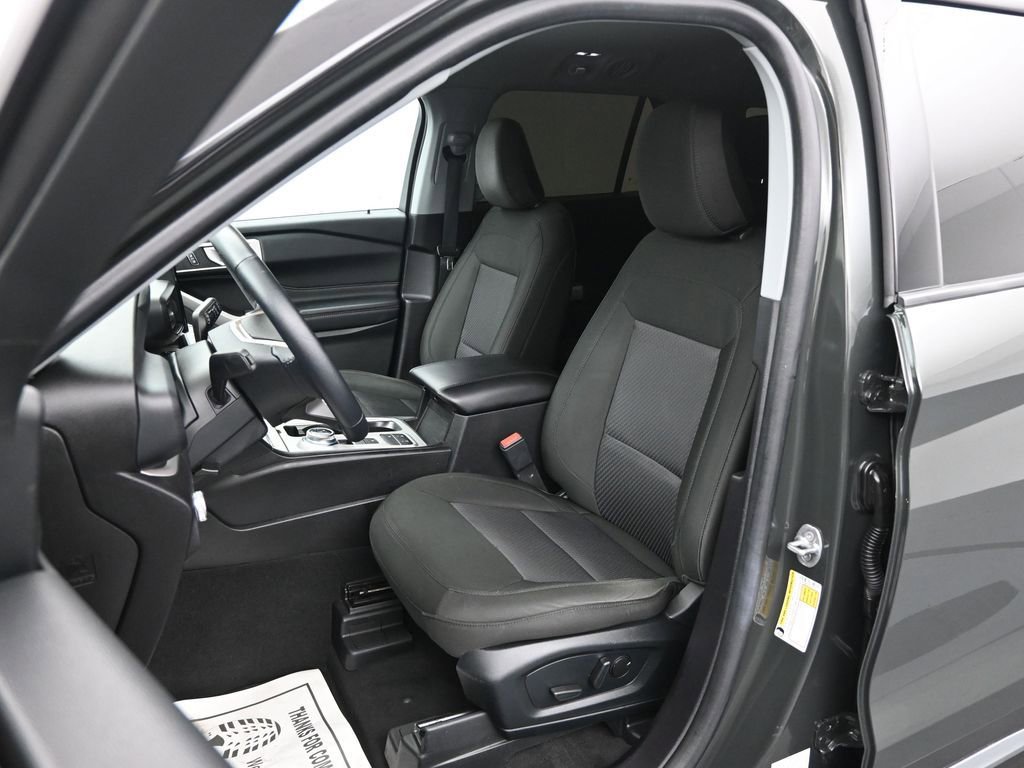 Certified 2022 Ford Explorer XLT image 11