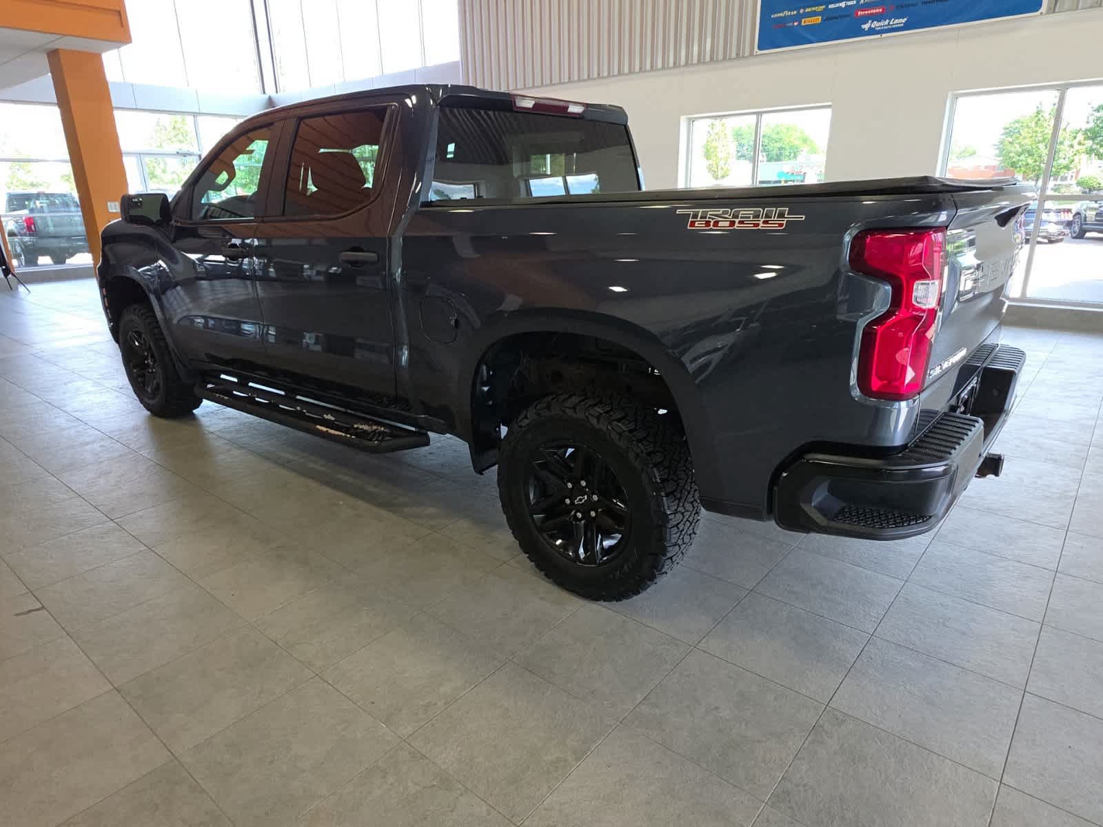 Used 2020 Chevrolet Silverado 1500 Custom Trail Boss w/ Custom Convenience Package AWD/4WD image 11