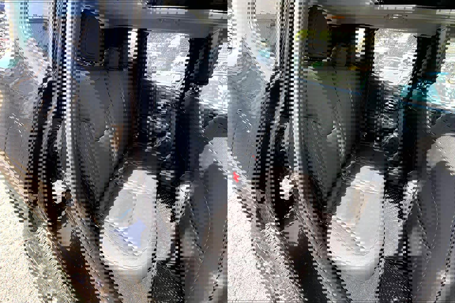 Used 2023 Jeep Renegade Limited w/ Sun/Sound Group image 20