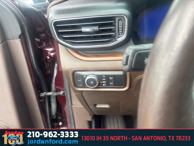 Certified 2022 Ford Explorer King Ranch w/ Class IV Trailer Tow Package RWD image 26