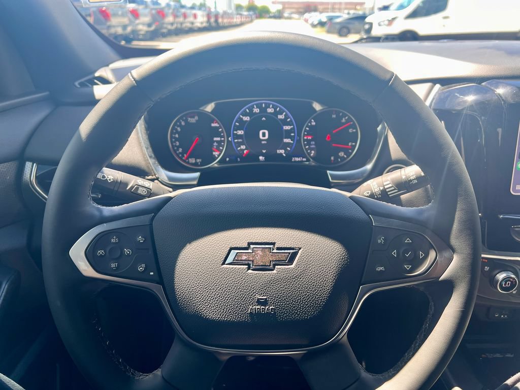 Used 2023 Chevrolet Traverse Premier w/ Redline Edition AWD/4WD image 25