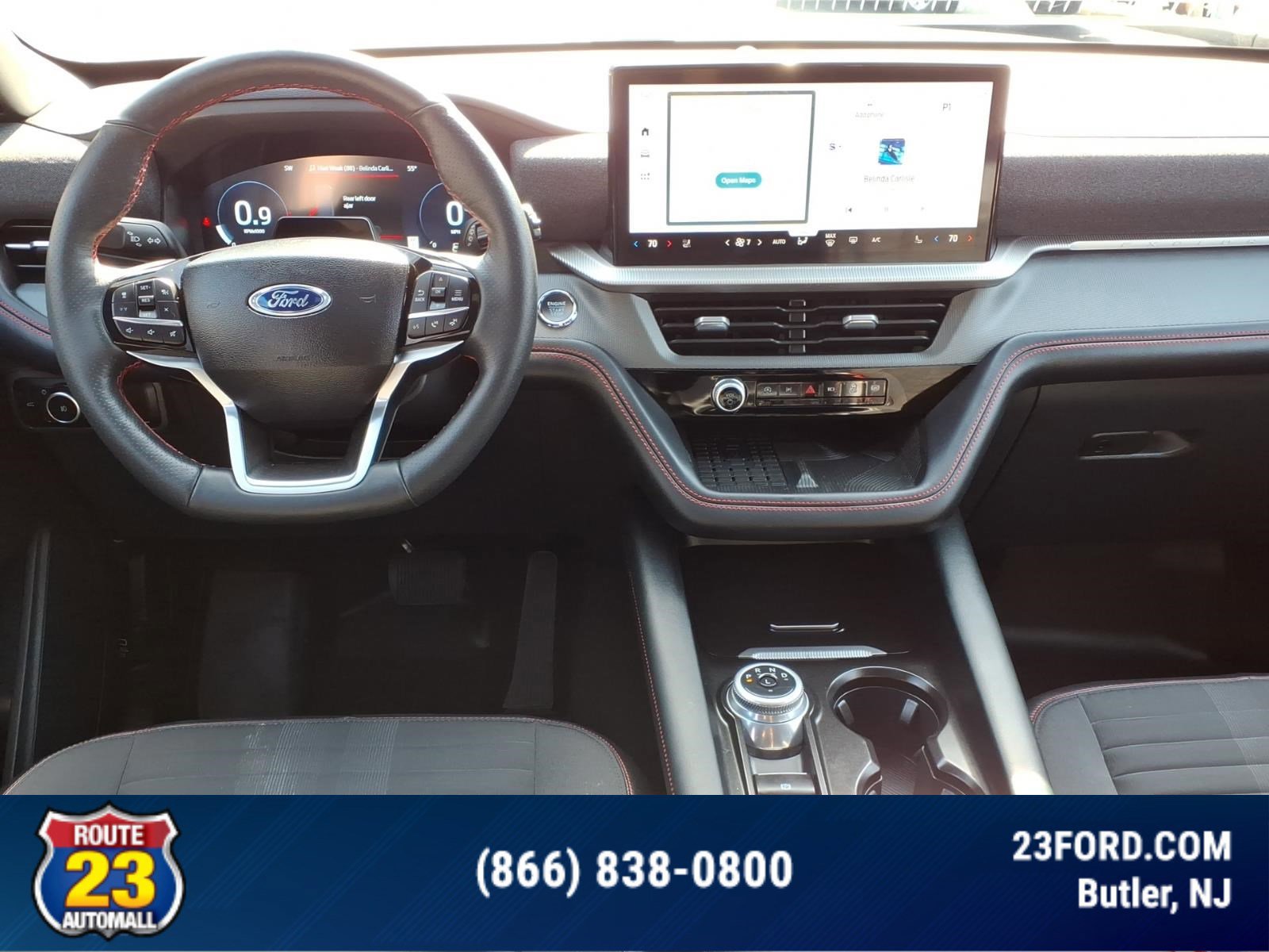 Certified 2025 Ford Explorer ST-Line w/ Premium Package AWD/4WD image 12