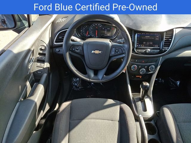 Used 2020 Chevrolet Trax LS w/ Tint and Cruise Package FWD image 10