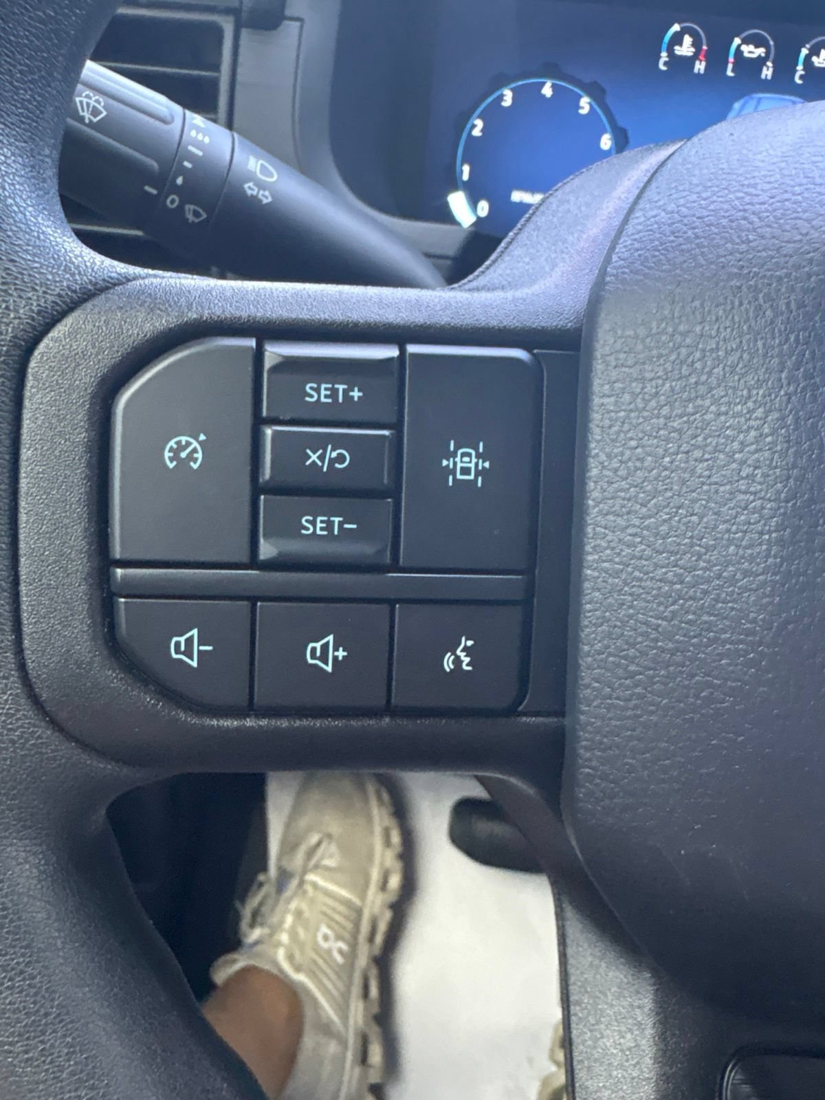 Certified 2025 Ford F150 STX w/ LOBO Package AWD/4WD image 37