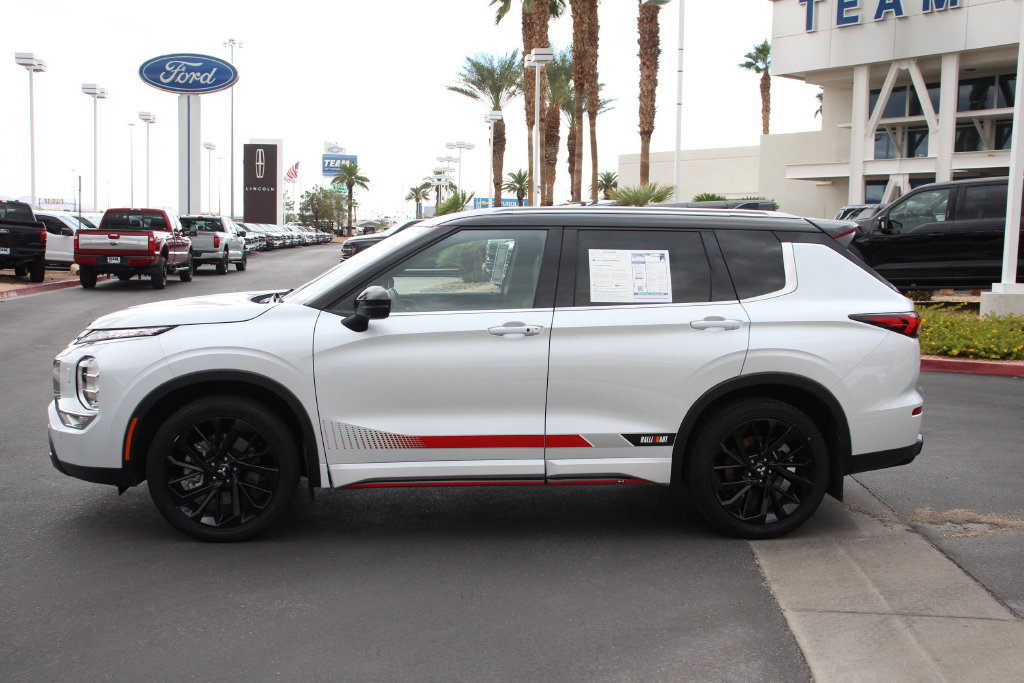 Used 2023 Mitsubishi Outlander Ralliart AWD/4WD image 4