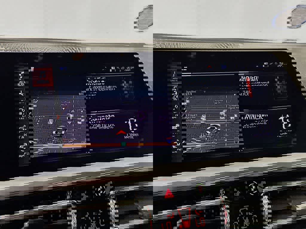 Used 2022 BMW 430i Convertible image 15