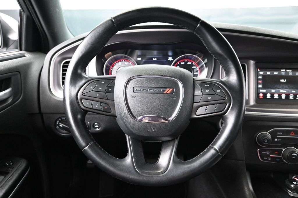 Used 2022 Dodge Charger SXT RWD image 18